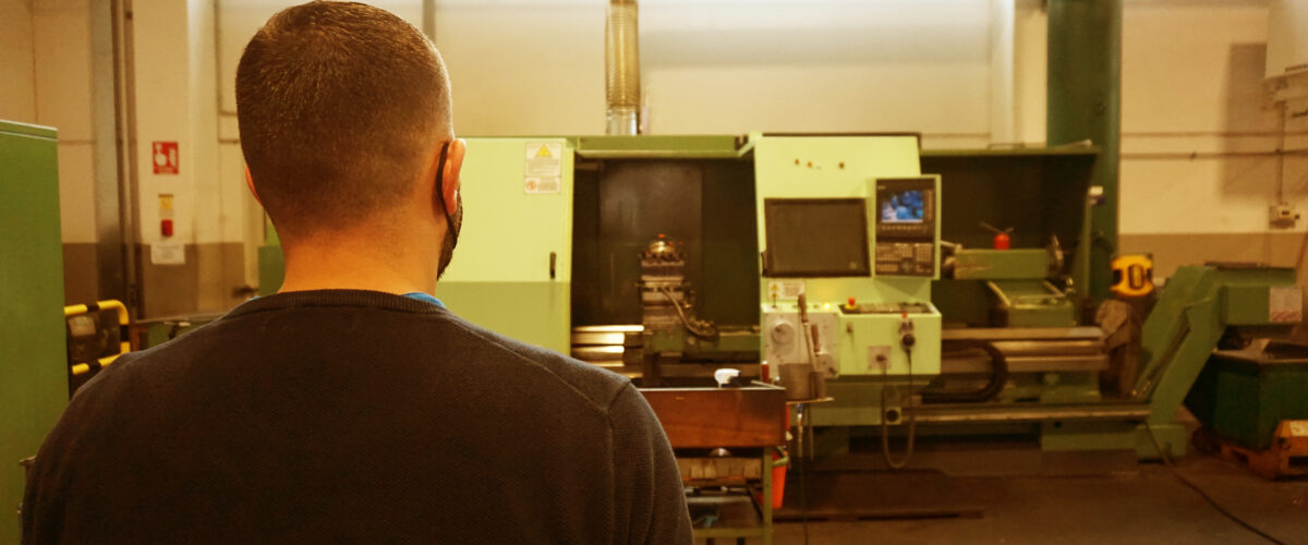 Ecco perché l’identificativo “OFFICINE MECCANICHE SPECIALISTICHE” non è una denominazione casuale ma la rappresentazione della realtà dei fatti